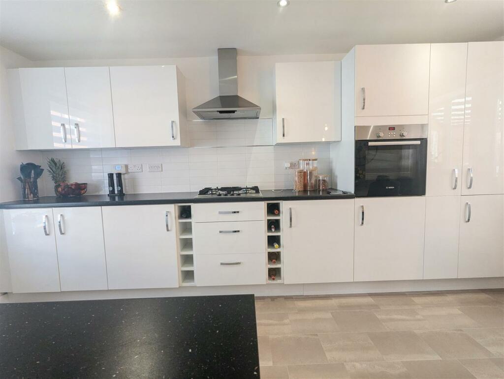 Kitchen diner