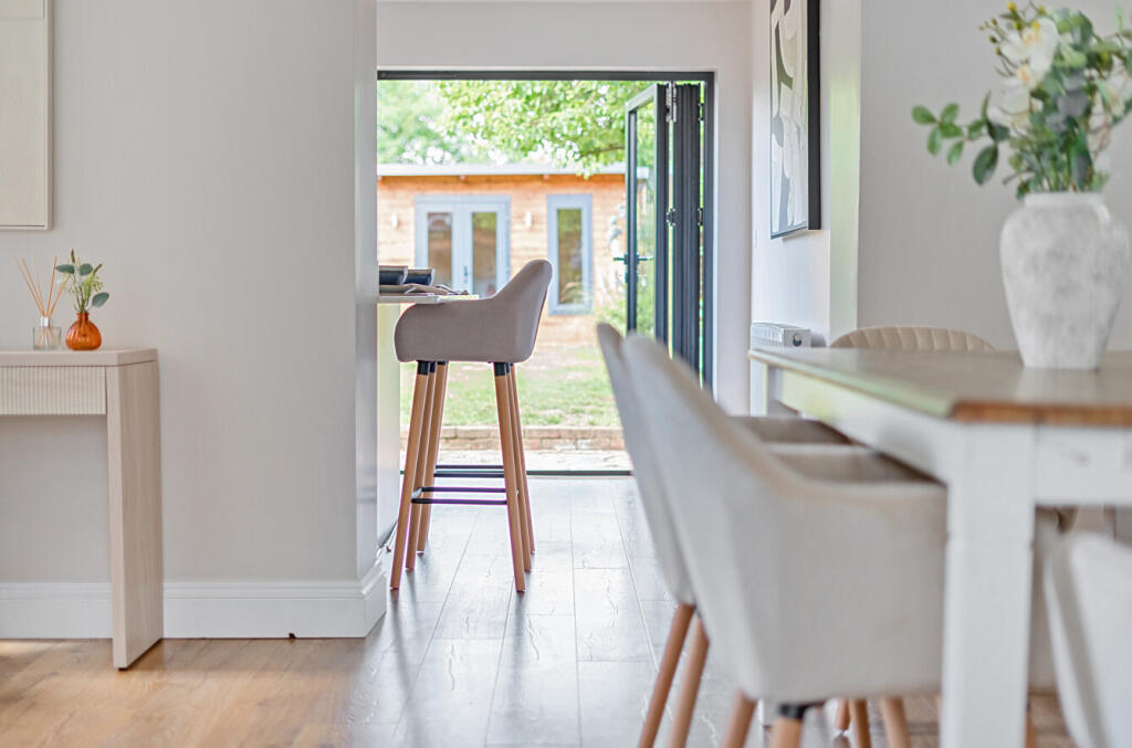 31-681b3b0b6d541-...