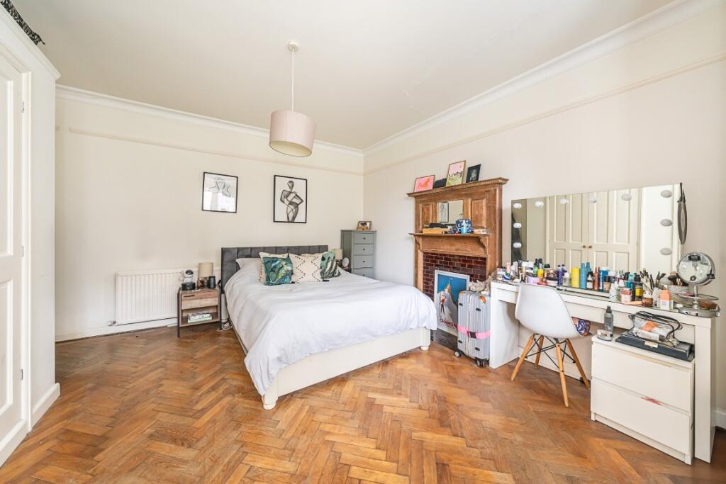 Flat-30-Park-Hill...