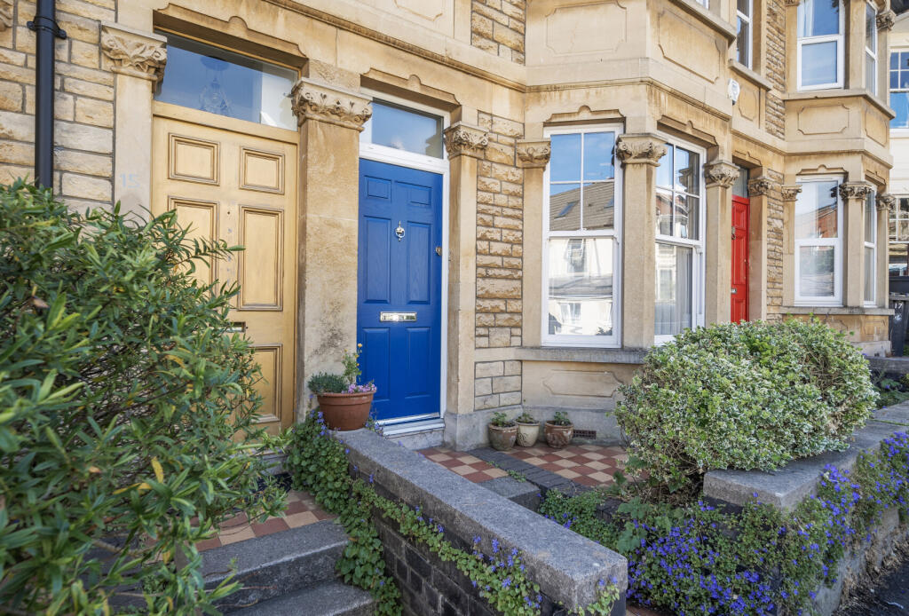 1300997-2-6838a1b...