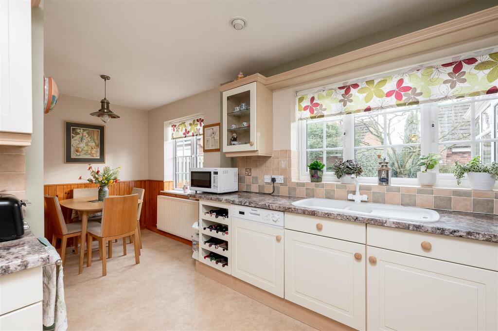 Kitchen Breakfast Room