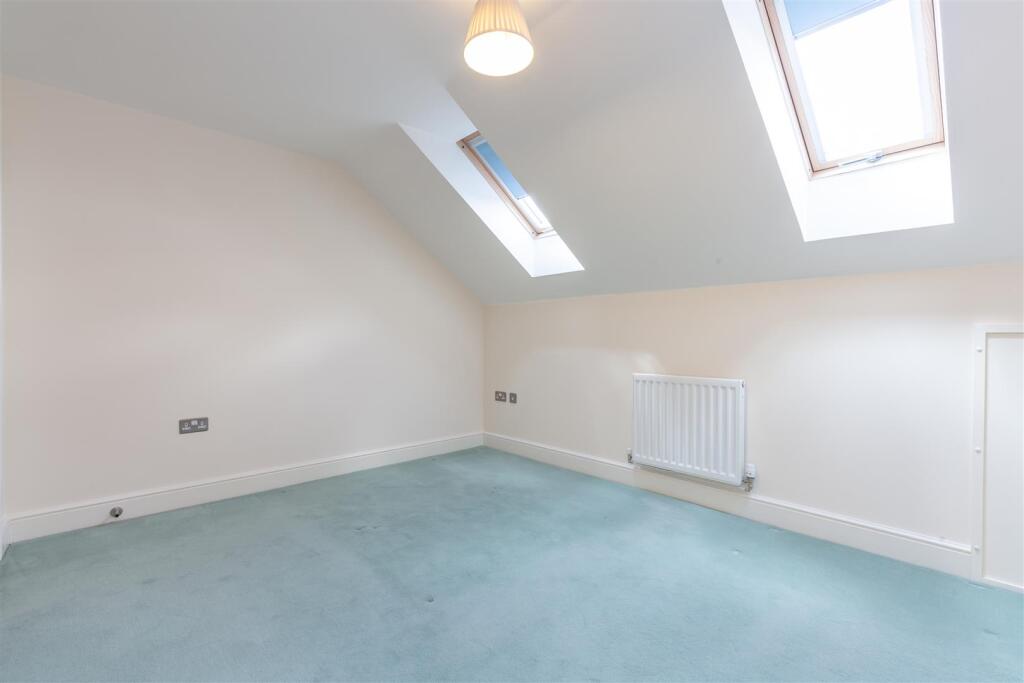 bedroom 3.jpg
