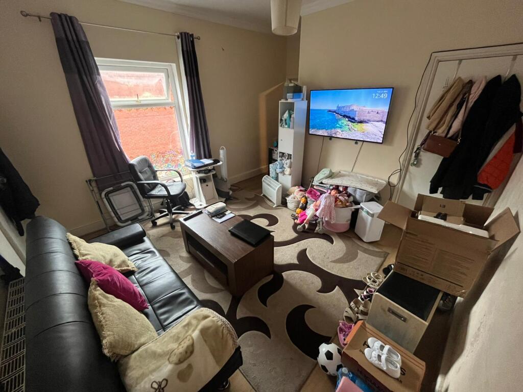 WhatsApp Image 2025-05-28 at 15.20.57 (1).jpeg