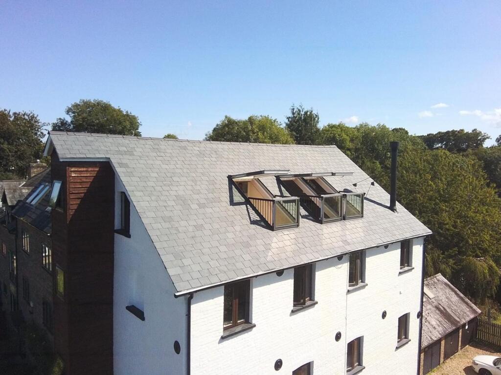 Roof balconies