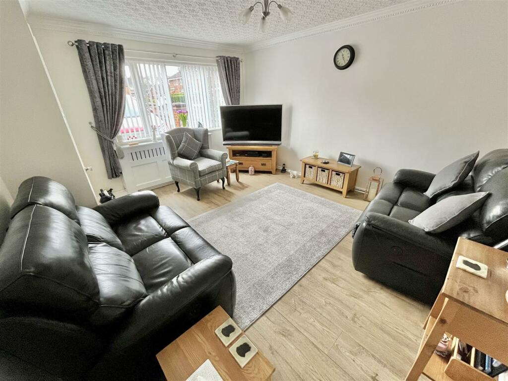 Lounge Aspect 3.jpg