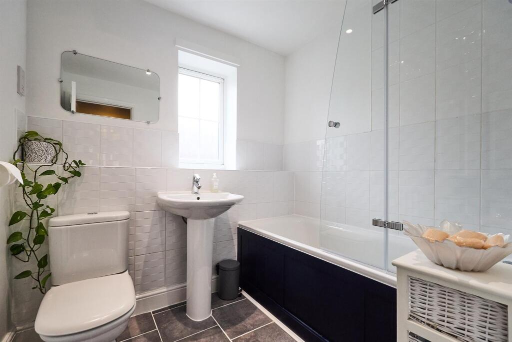 Rear Family Bathroom