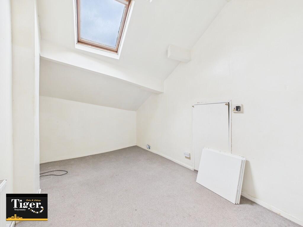 CAM03440G0-PR0300...