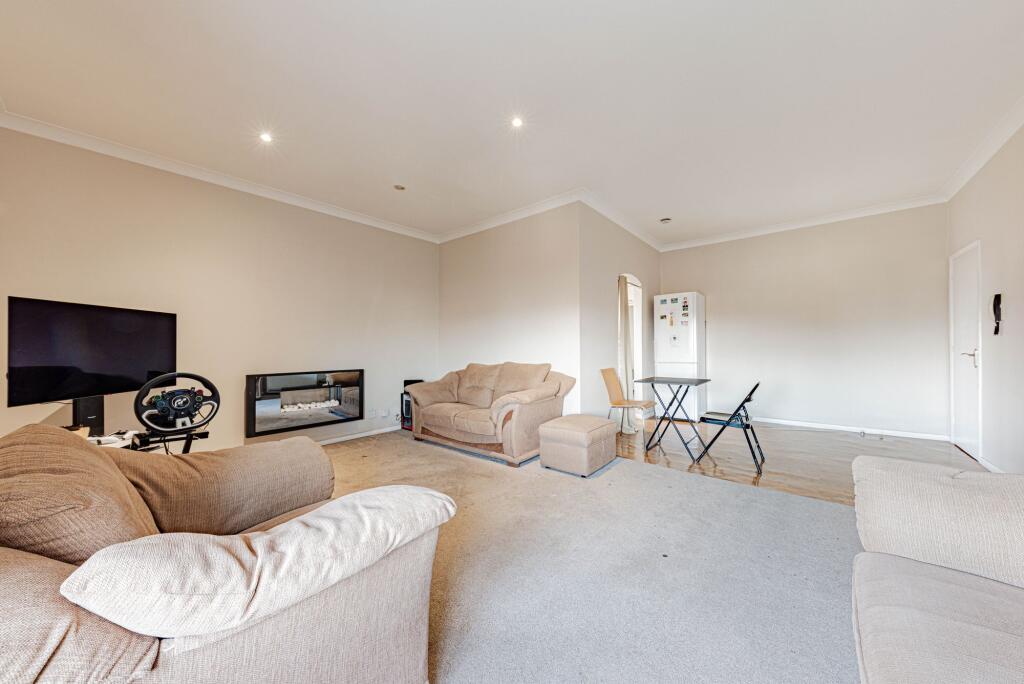 Living Room/ Dining Room (2)