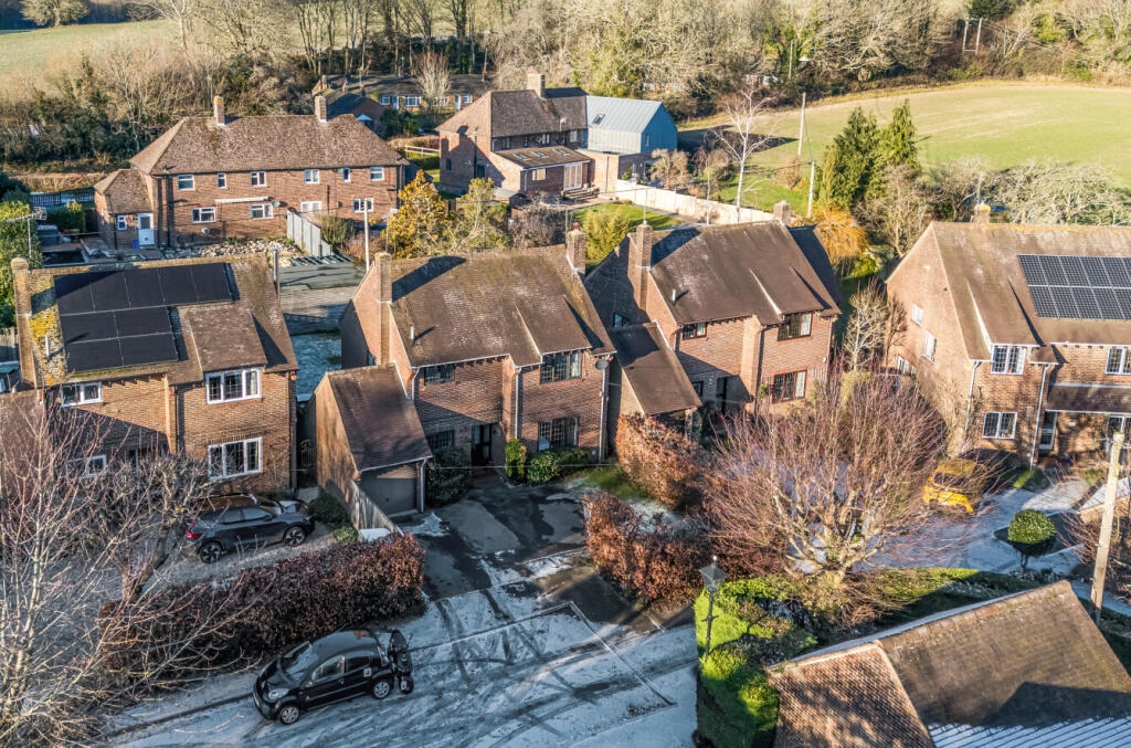 1395433-9-695be37...