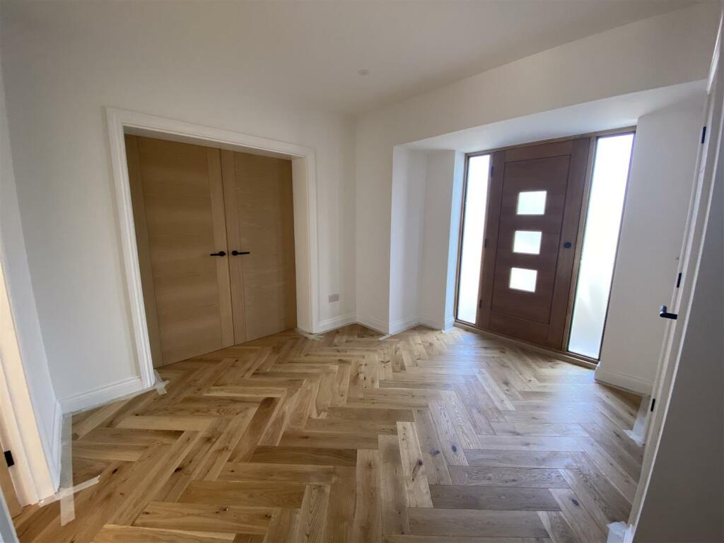 Entrance Hall.jpeg