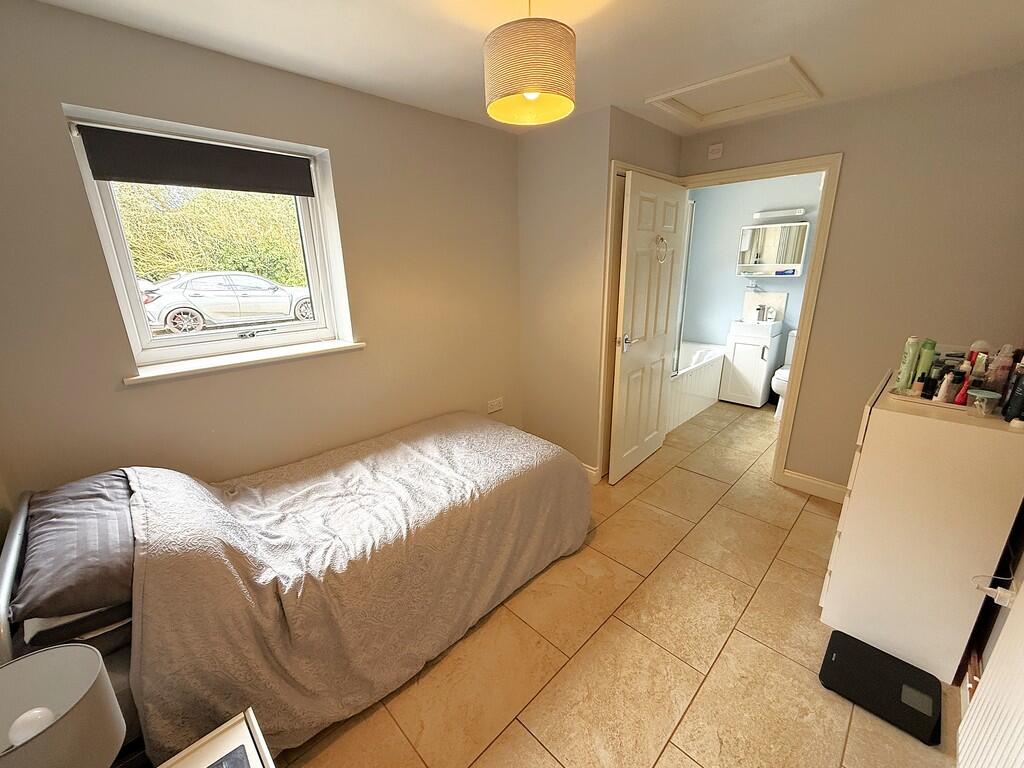 ANNEXE BED ONE