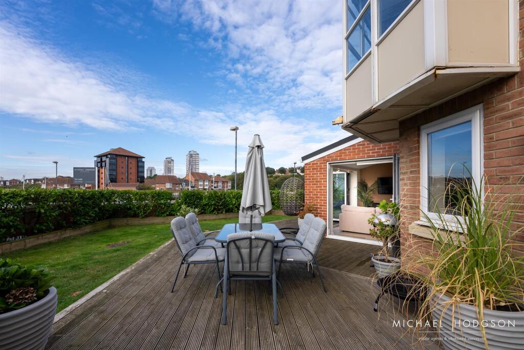 6, Normanby Court-50.jpg