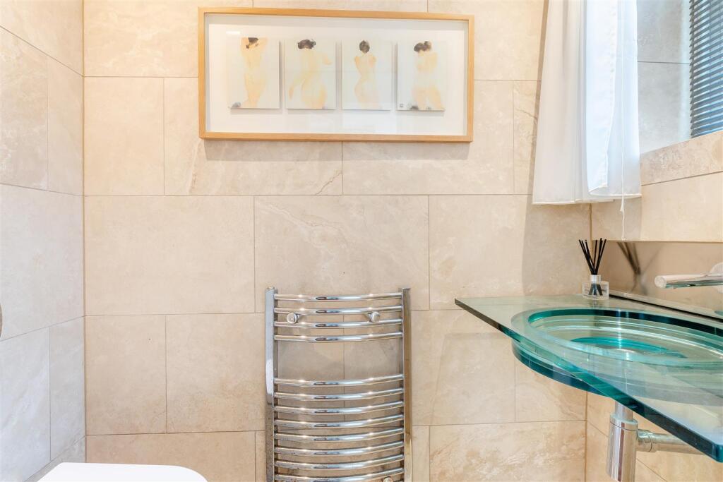 8654181-interior05.jpg