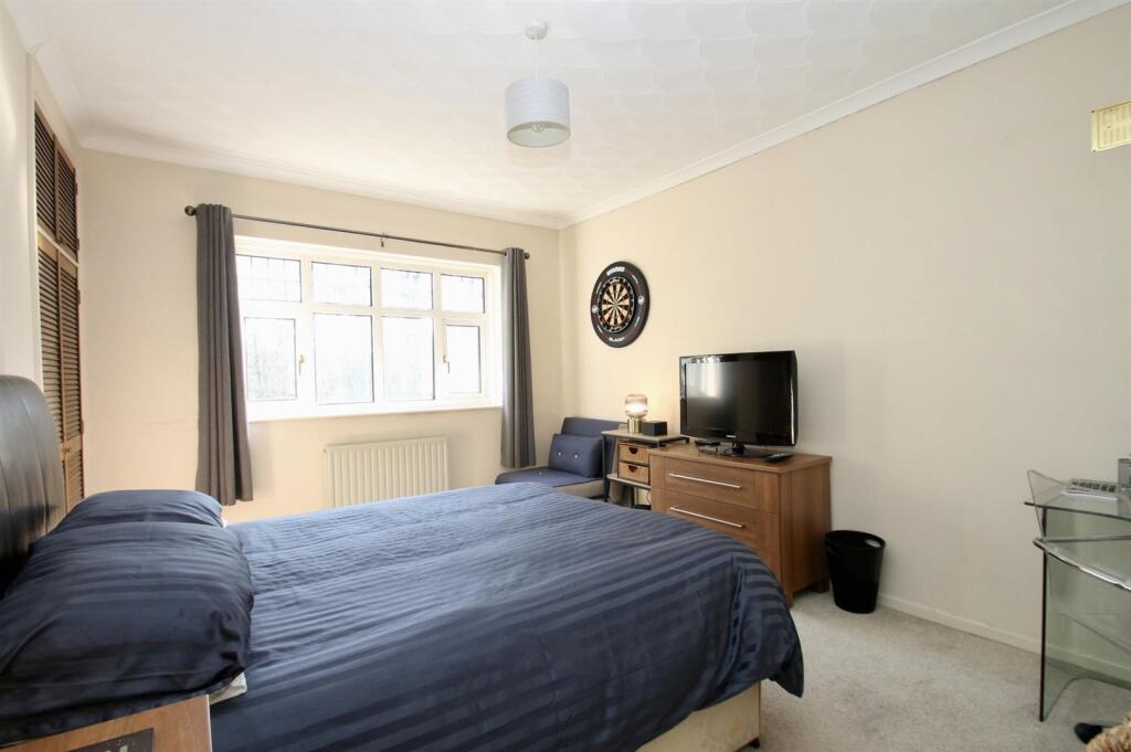 Main Bedroom 2.jpg