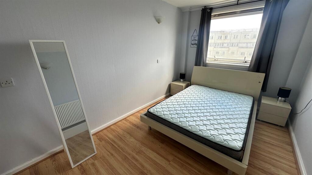 Connor Court, Bedroom, EH.jpg