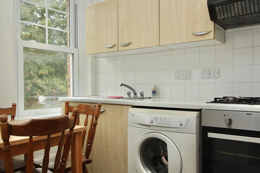 Nevill Road, N16