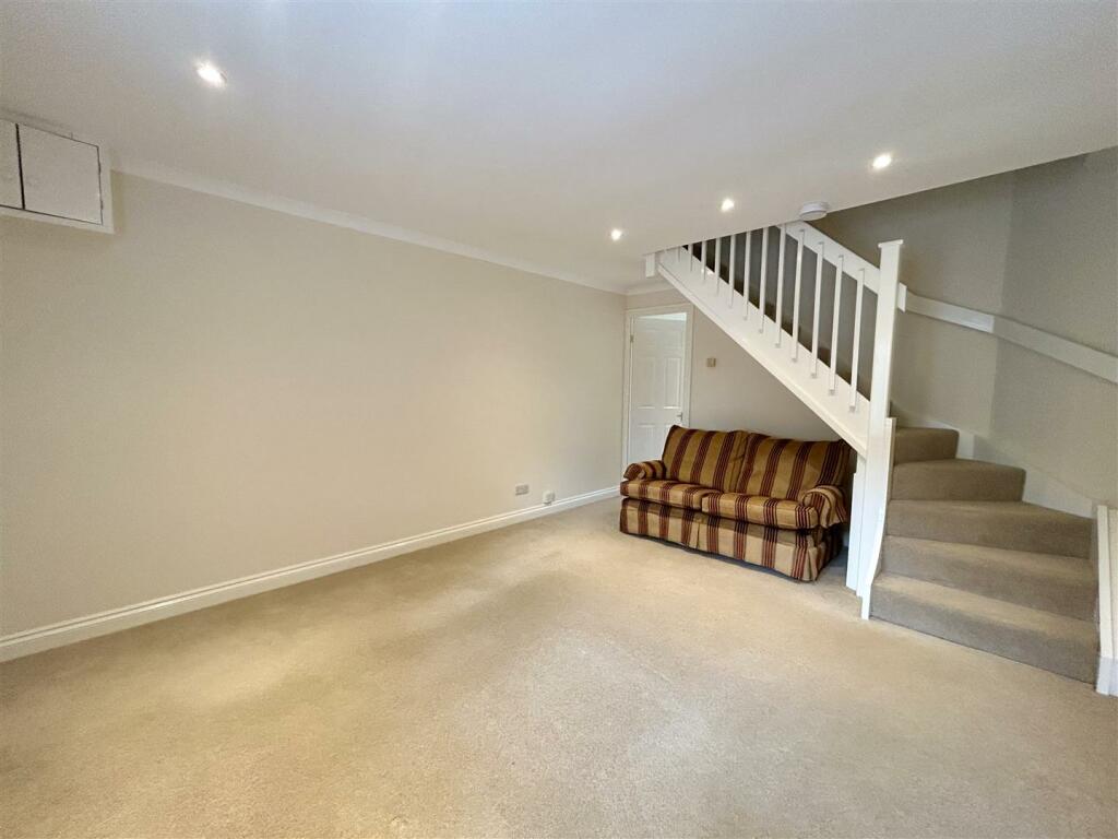 Living room.jpeg