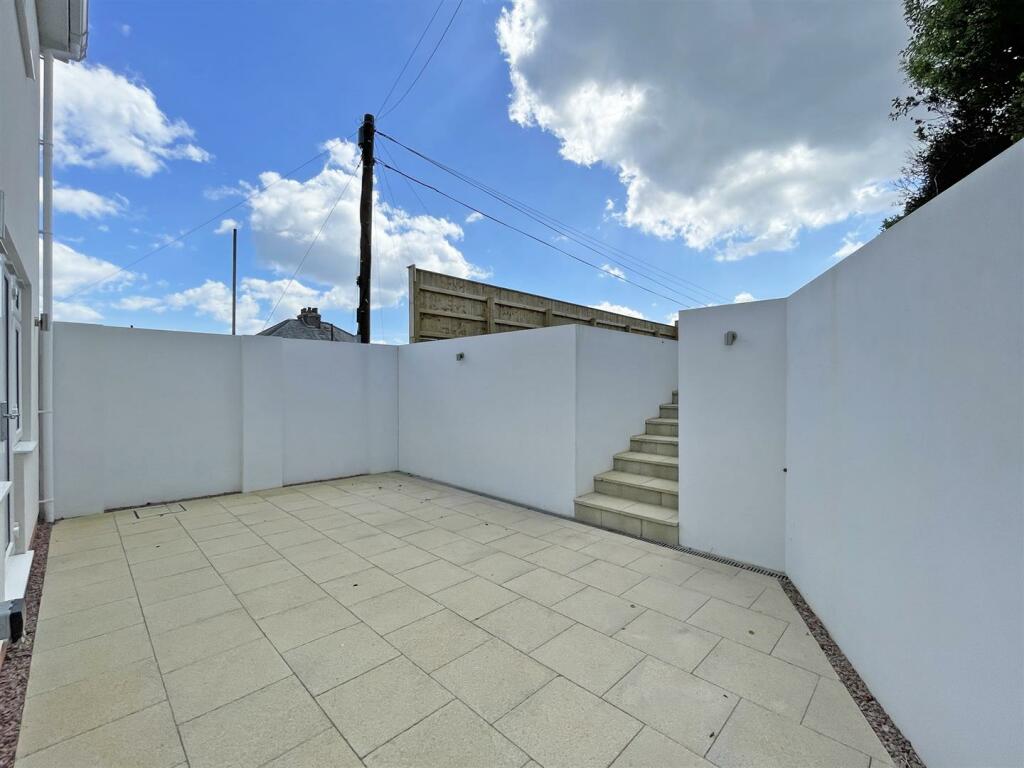 Higher Efford Road 54 - Garden 2.jpg