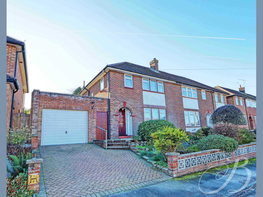 Coxborrow Close, Cookham, SL6