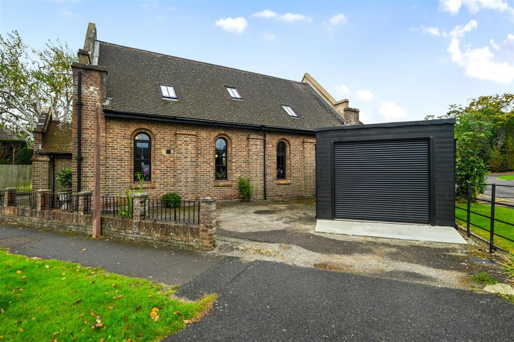 Birkdale hall tn39 (48).jpg