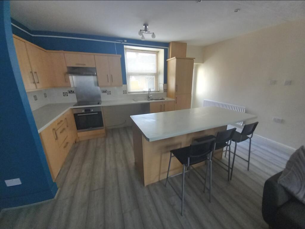 OPEN PLAN LIVING ACCOMMODATION
