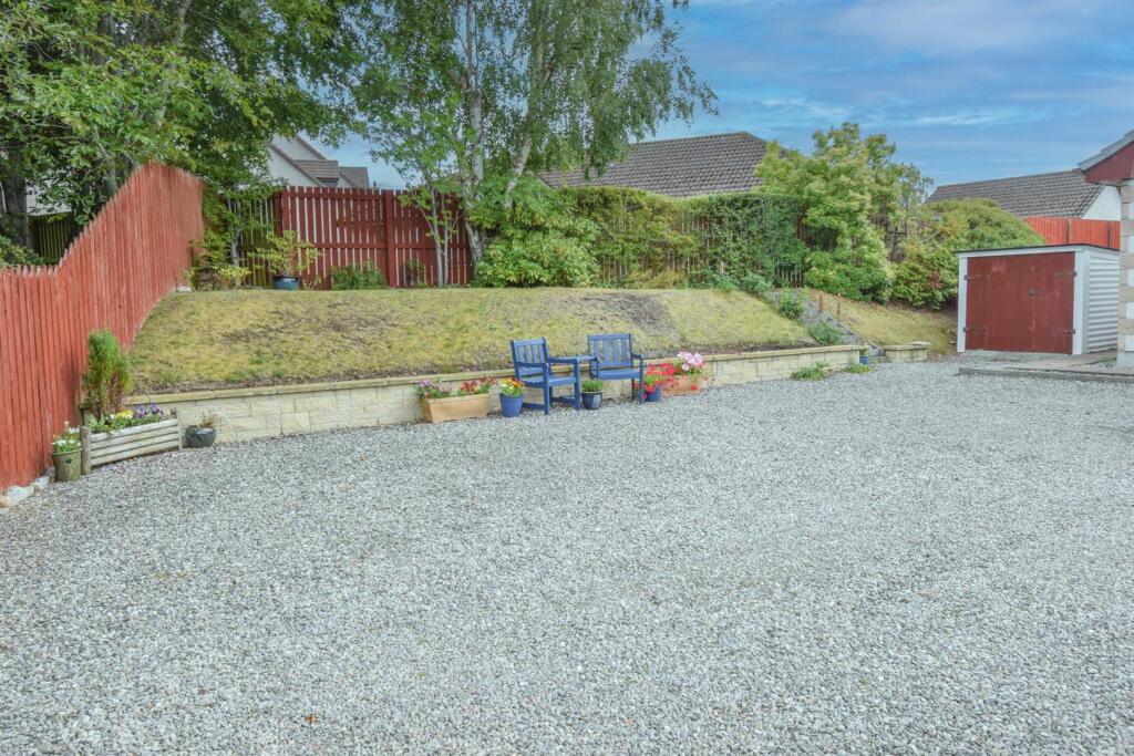 GARDEN jpg