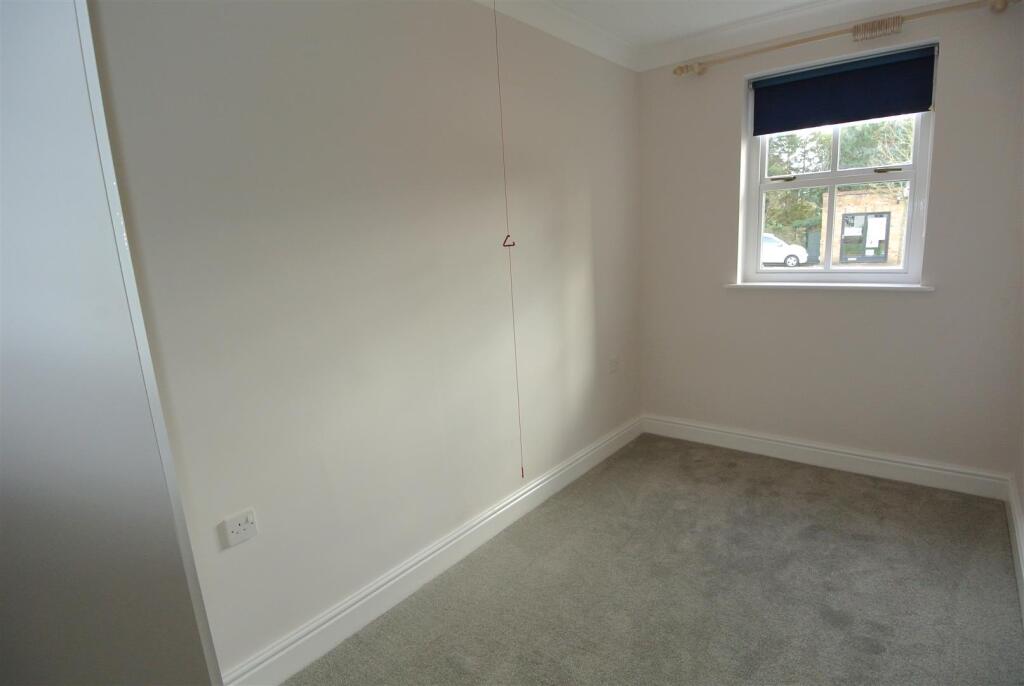 Bedroom 2.JPG