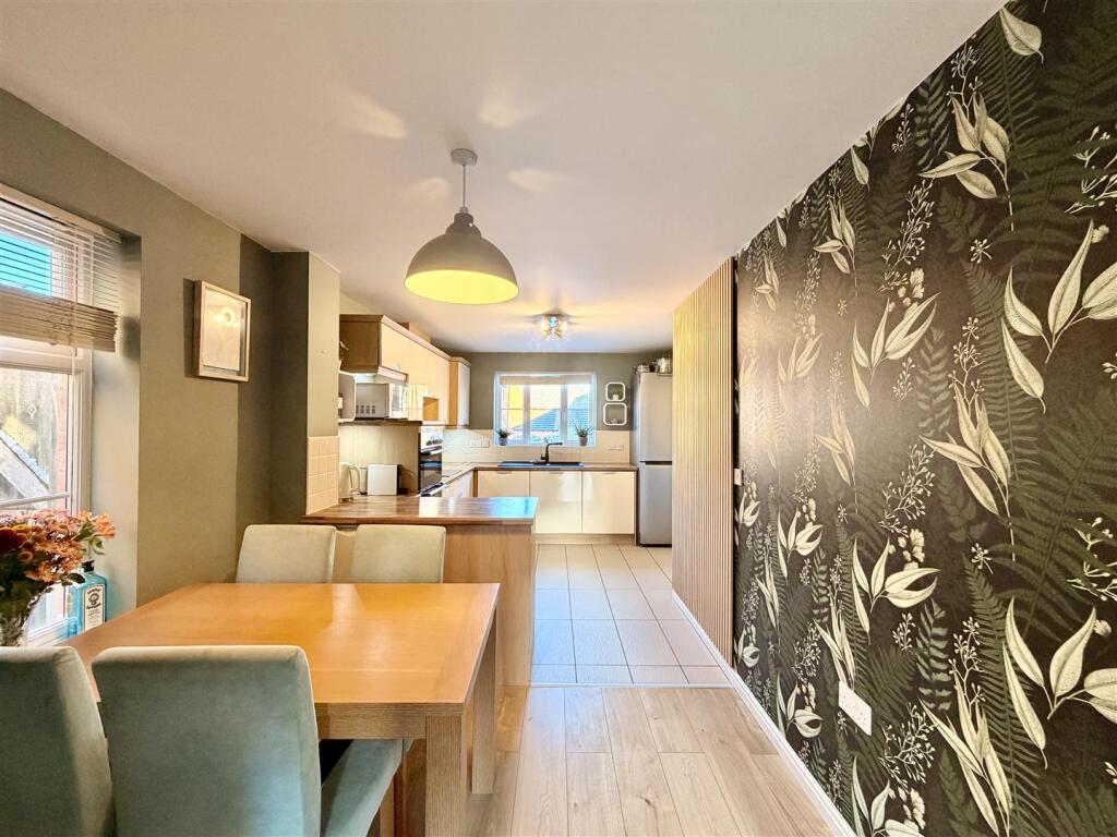 Mendel Drive, Loughborough