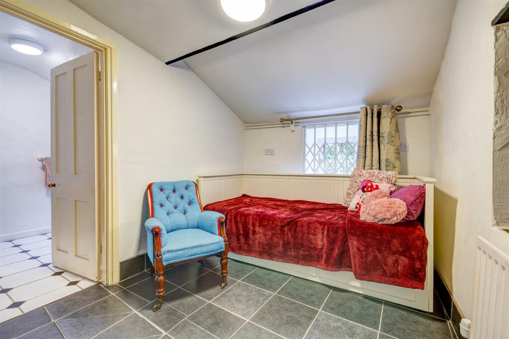 12 Altar Stone Lane, Markfield