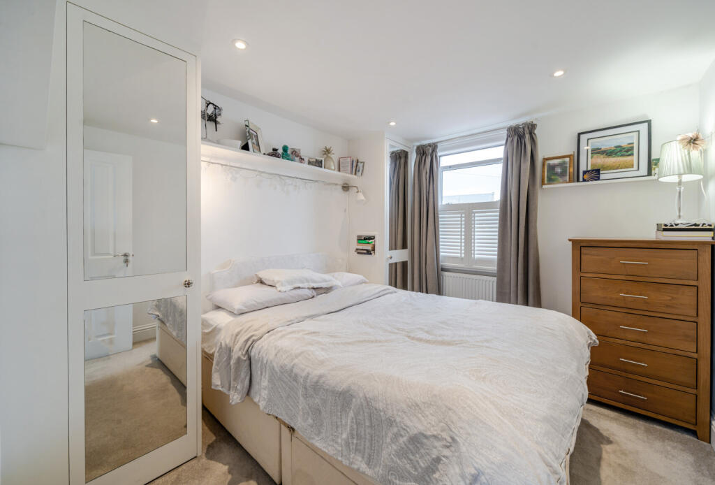 1341247-9-68b8742...