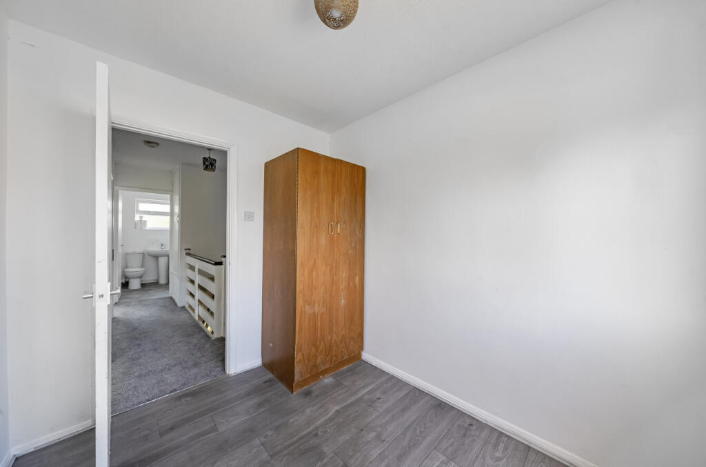 1299193-15-685304...