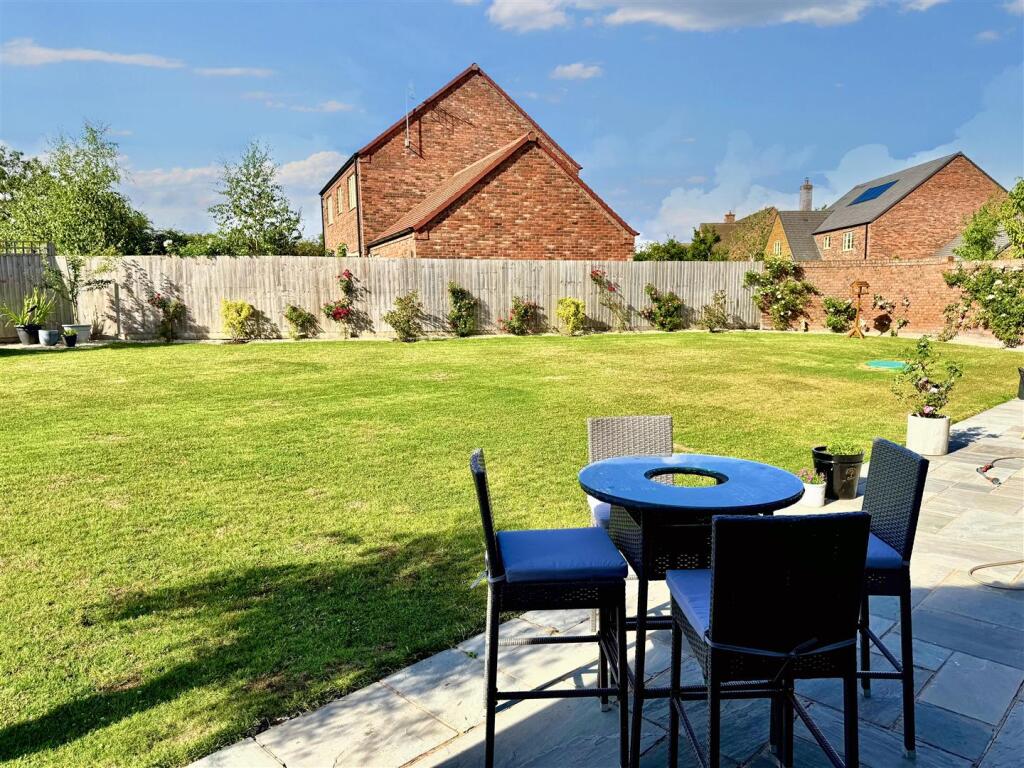 NEW GARDEN THE LEYS 2.jpeg