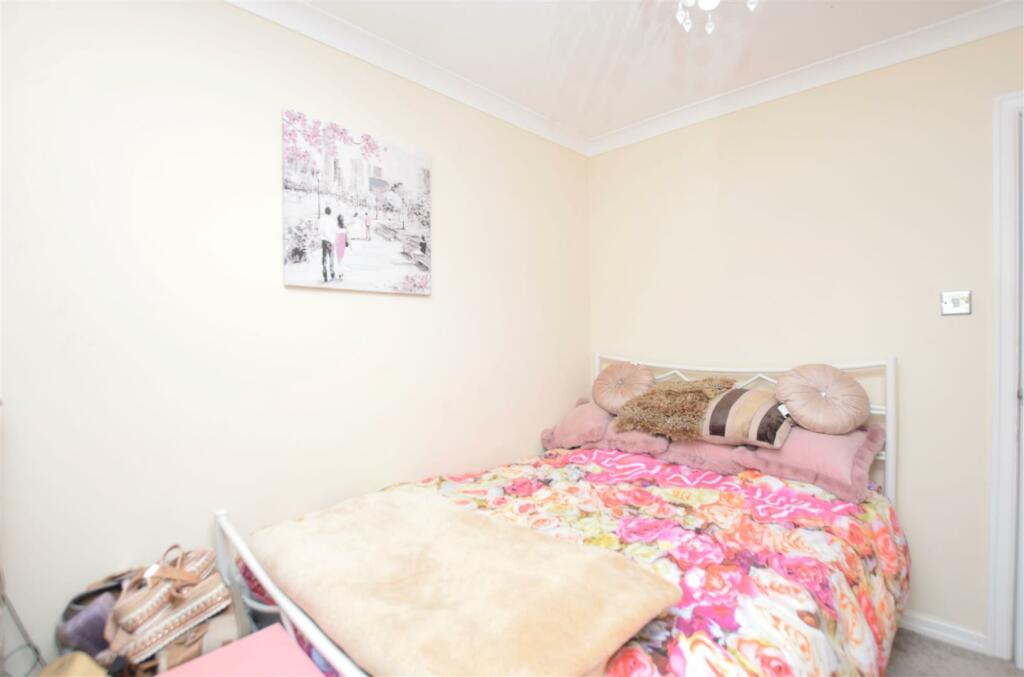 Bedroom 2 V2.JPG