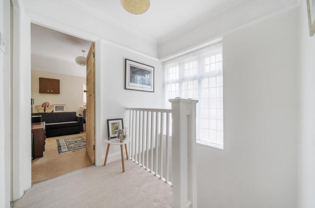 17-6816418a5773c-...