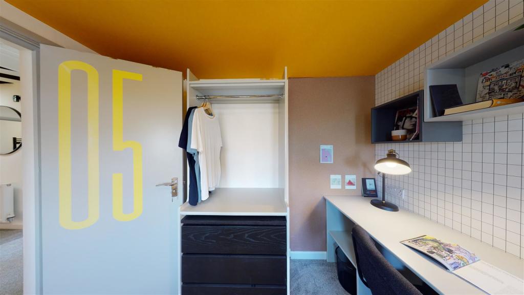 Bed 5 (2).jpg
