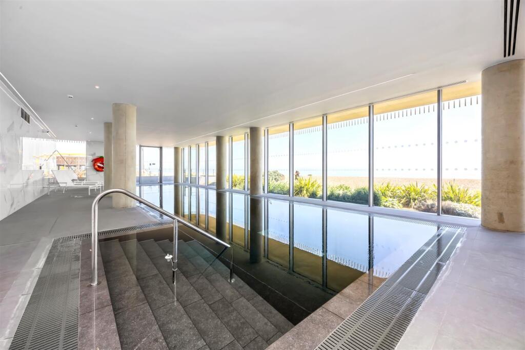 Bayside Apartments, Flat 90-020.jpg