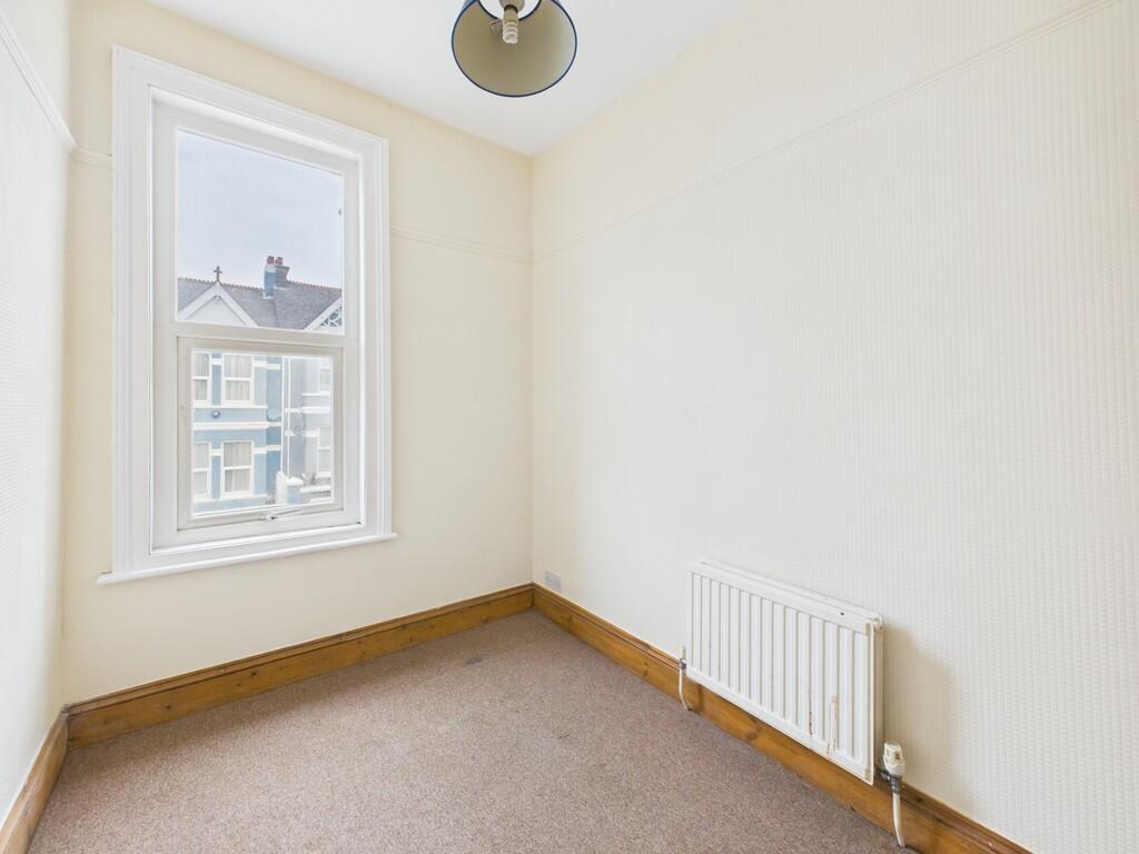 CAM03974G0-PR0223...