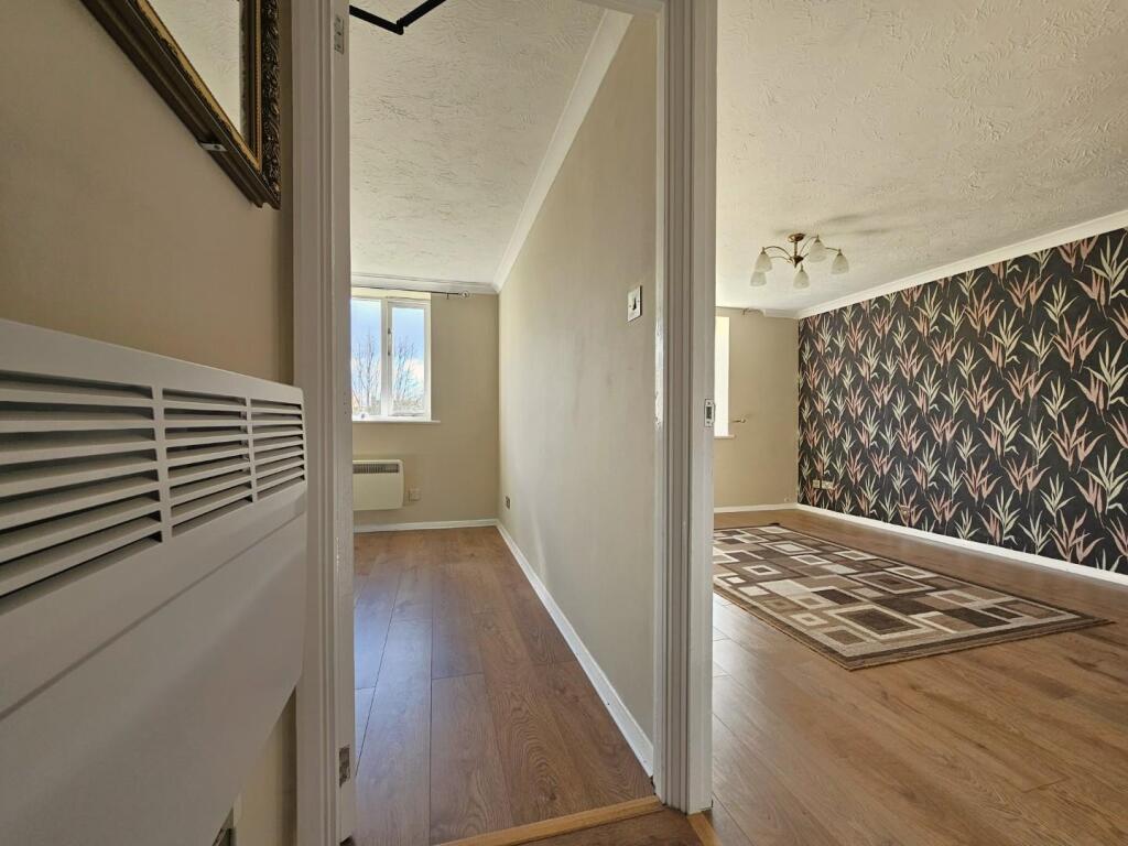 Hallway.jpg