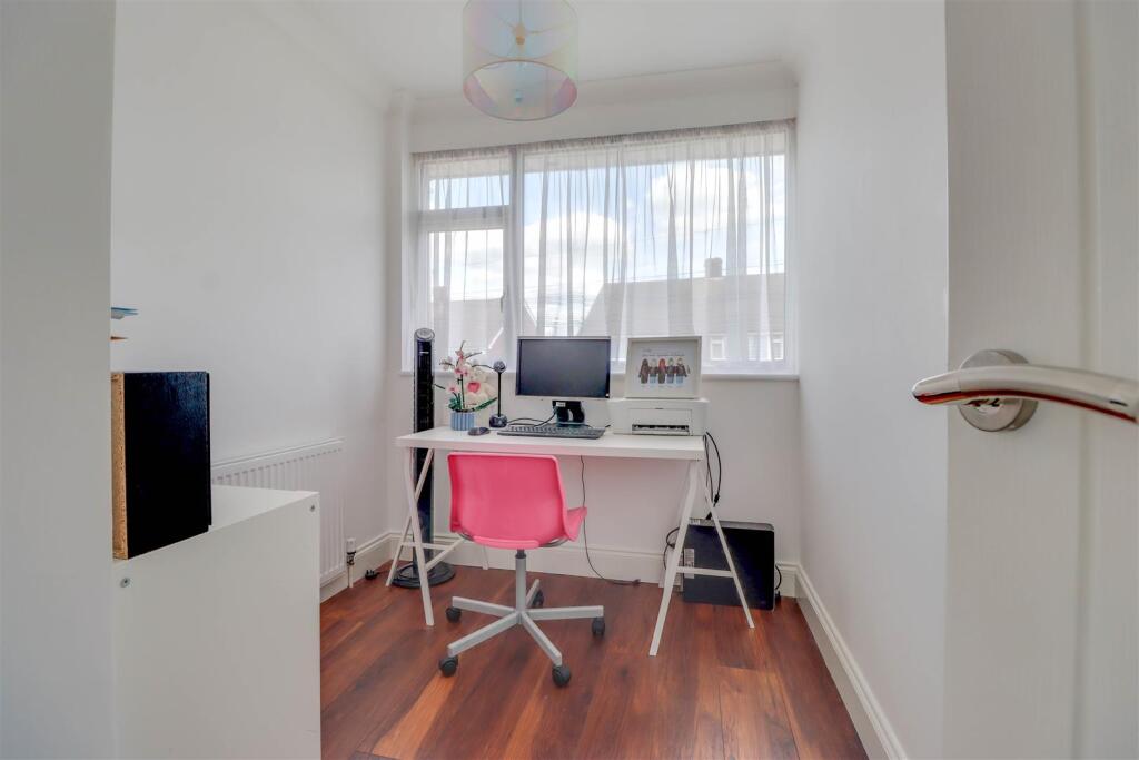 51 MOUNT CLOSE-2.jpg