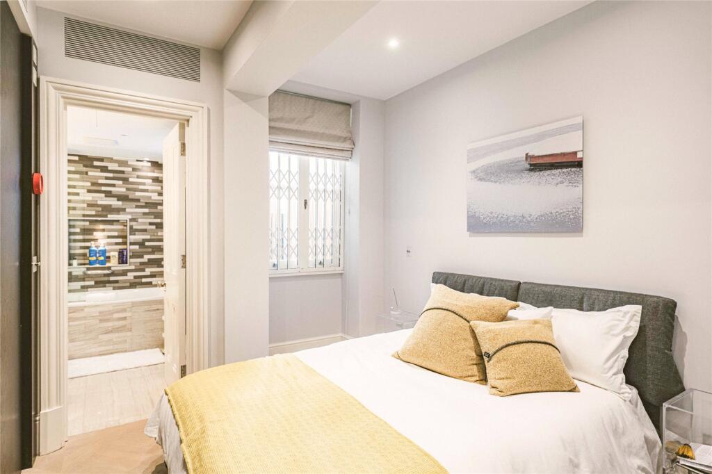 Double Bedroom