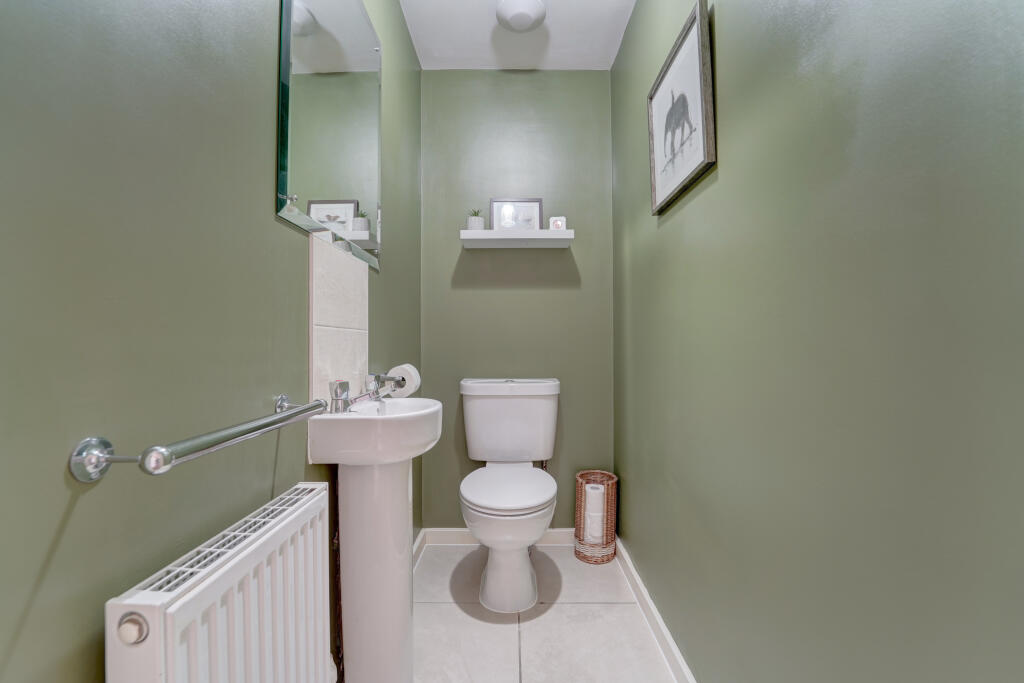 CLOAKROOM OSIER