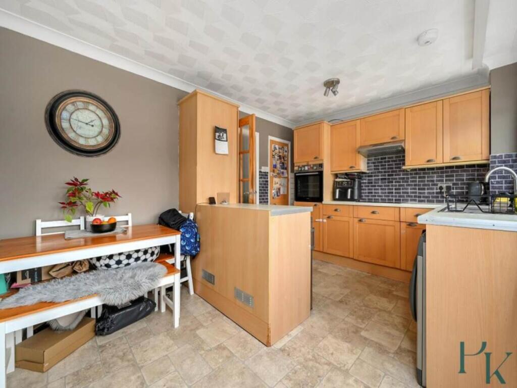 234383_33999723_IMG_