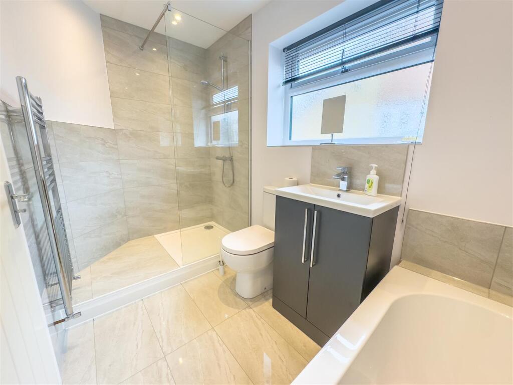 MER032 (10 of 15).jpg