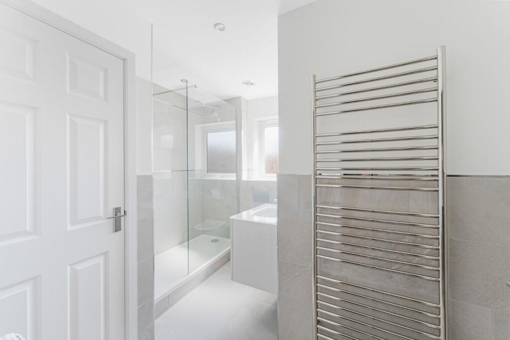 Family Shower Room