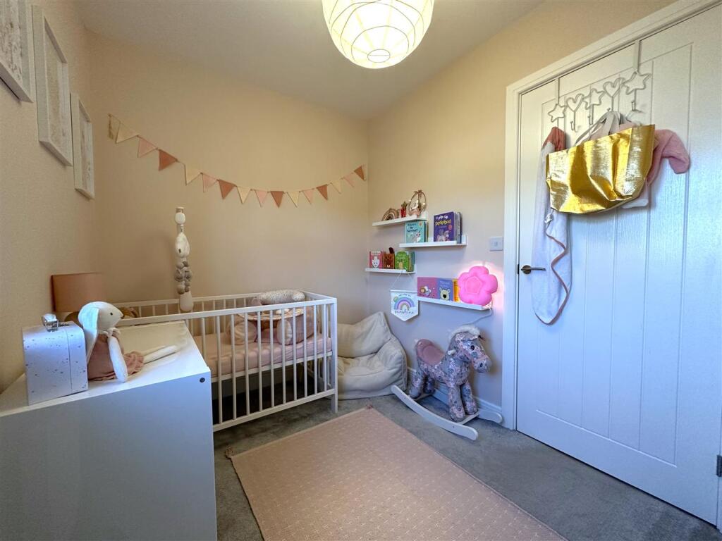 Fourth Bedroom 292