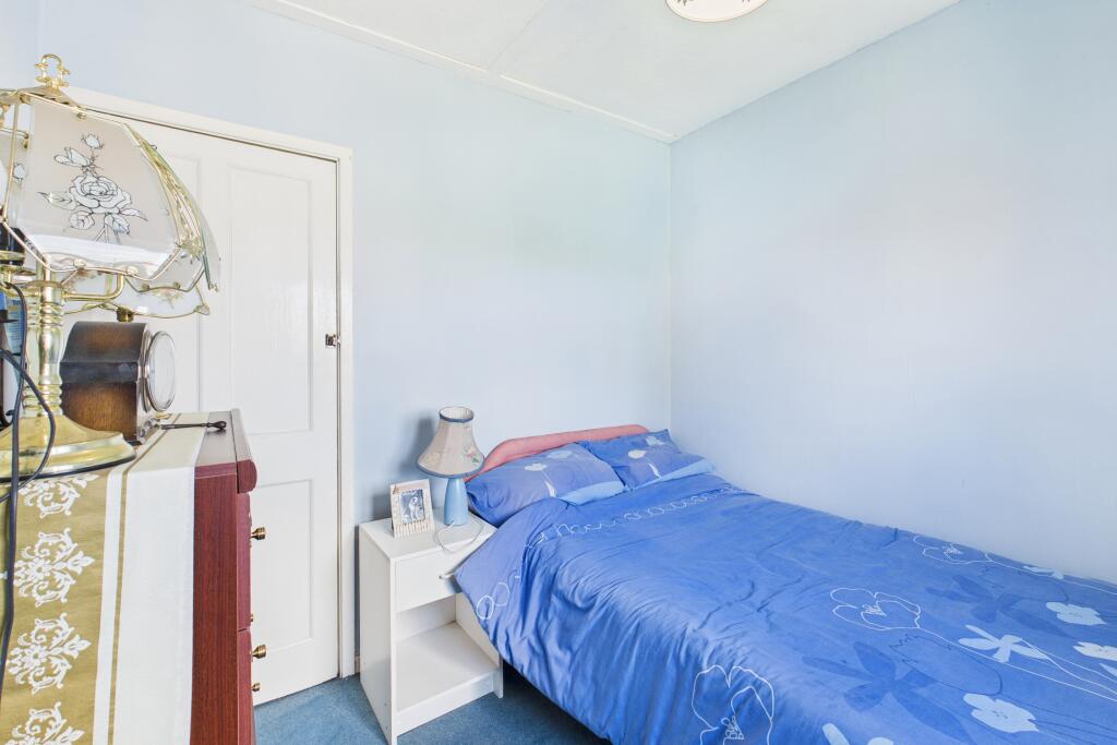 CAM04201G0-PR0096-STILL023