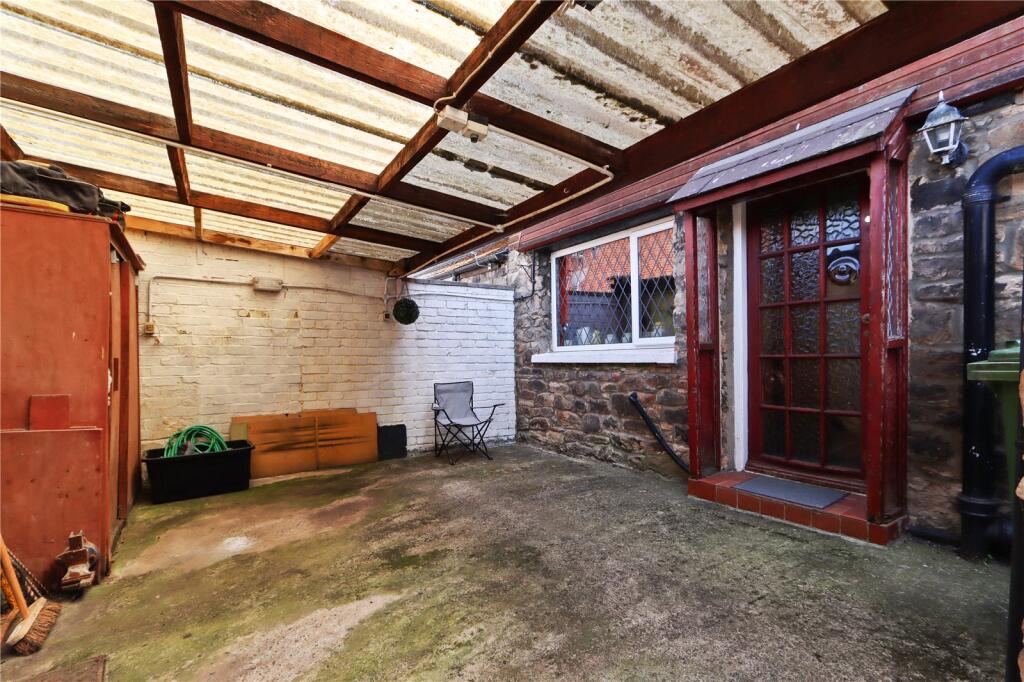 Rear Yard/Car Port 2