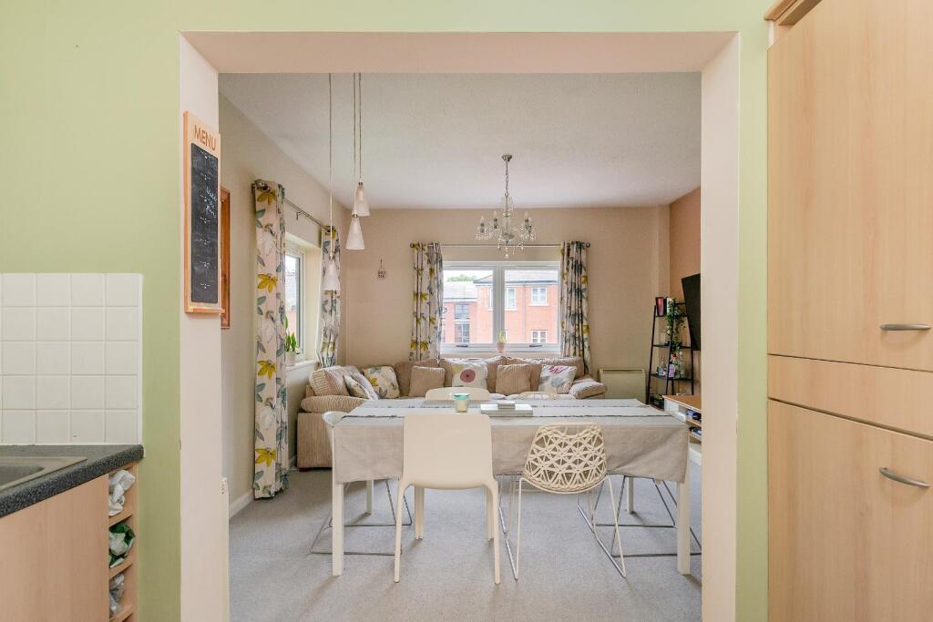 0G6CRE - Kitchen C.jpg