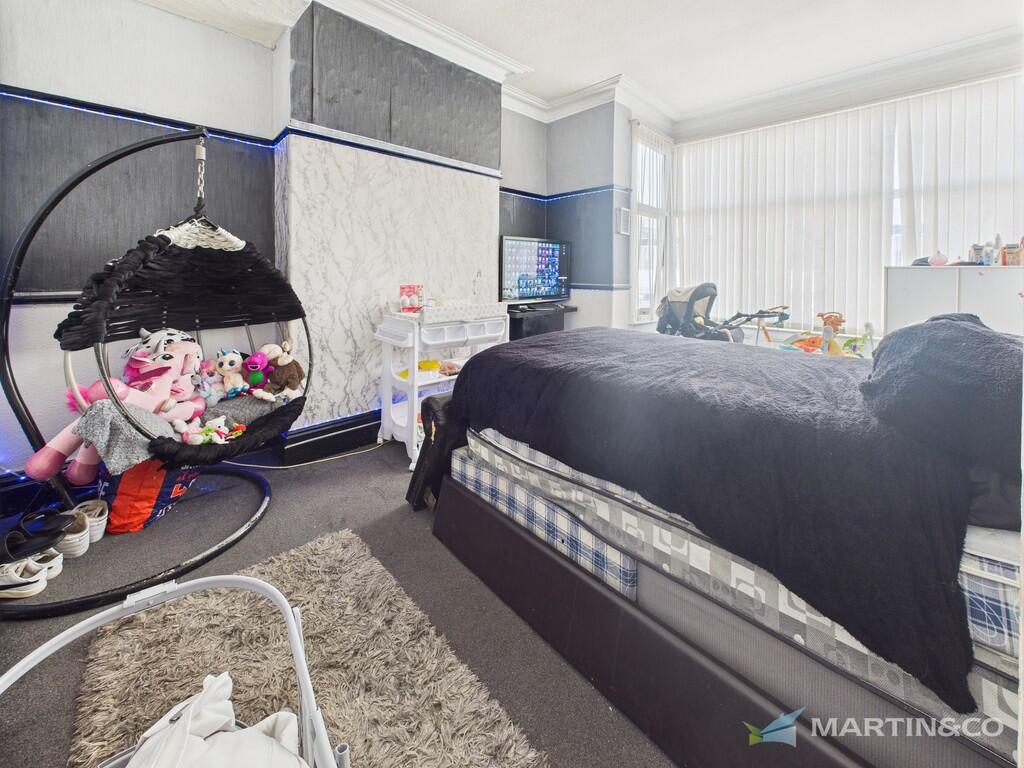 CAM02318G0-PR0518...