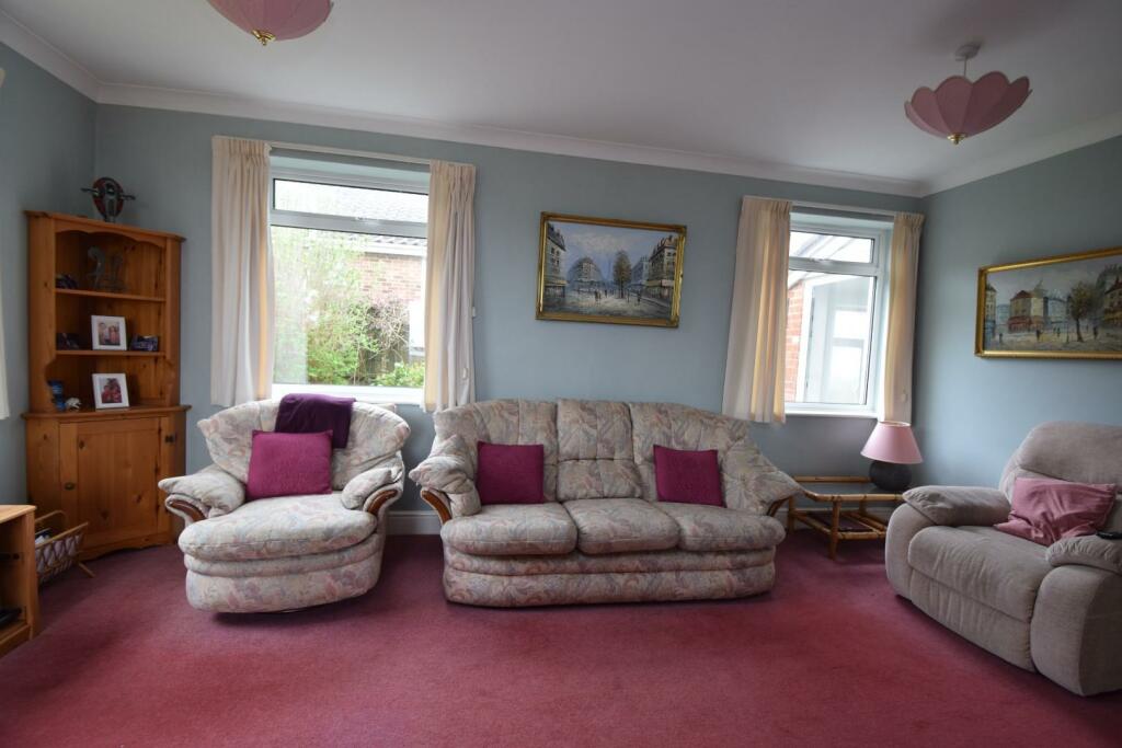 01323 737373